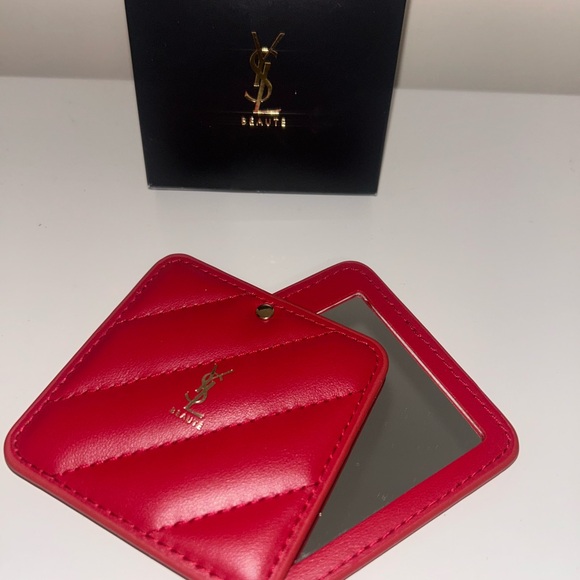 Yves Saint Laurent Rouge Quilted Mirror - Picture 2 of 5